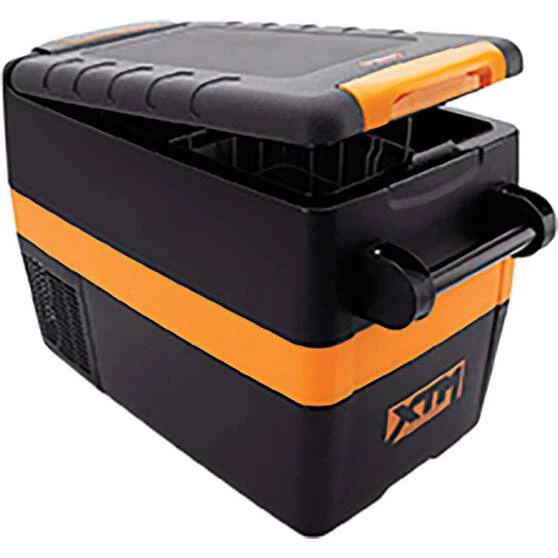 XTM 4x4 Accessories XTM45 40L Fridge Freezer And Cover Pack 5 XTM 4x4 Accessories XTM45 40L Fridge Freezer And Cover Pack - Image 3