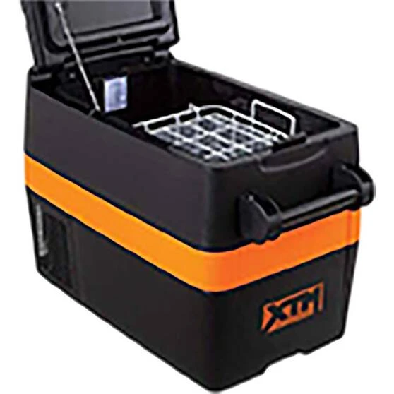 XTM 4x4 Accessories XTM45 40L Fridge Freezer And Cover Pack 6 XTM 4x4 Accessories XTM45 40L Fridge Freezer And Cover Pack - Image 4